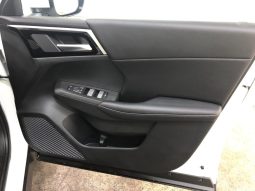 
										2024 Mitsubishi Outlander full									