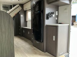 
										2019 Jayco Journey full									
