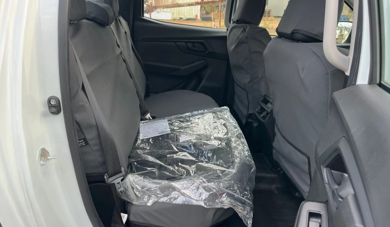 
								2023 Isuzu D-MAX full									