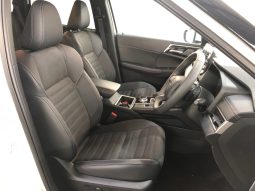 
										2024 Mitsubishi Outlander full									