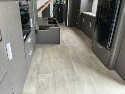 
										2019 Jayco Journey full									