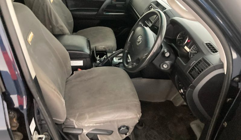 
								2019 Toyota Landcruiser full									