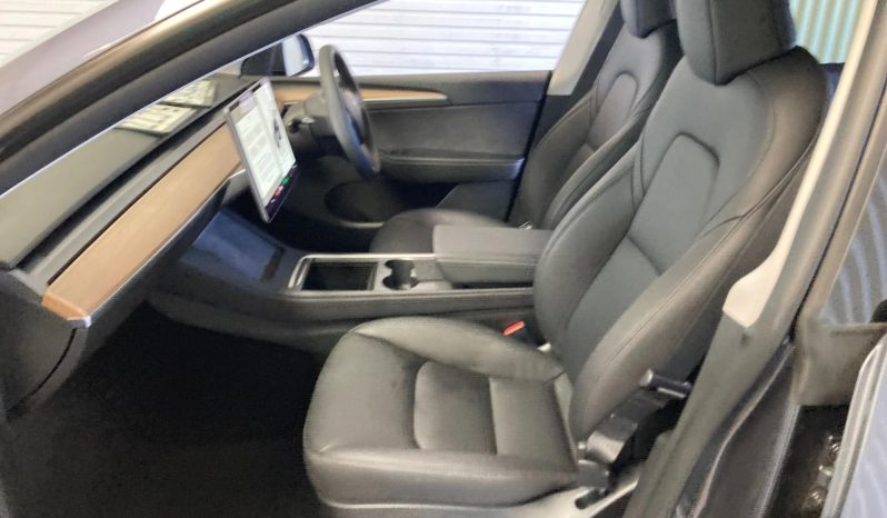 
								2024 TESLA Model Y full									