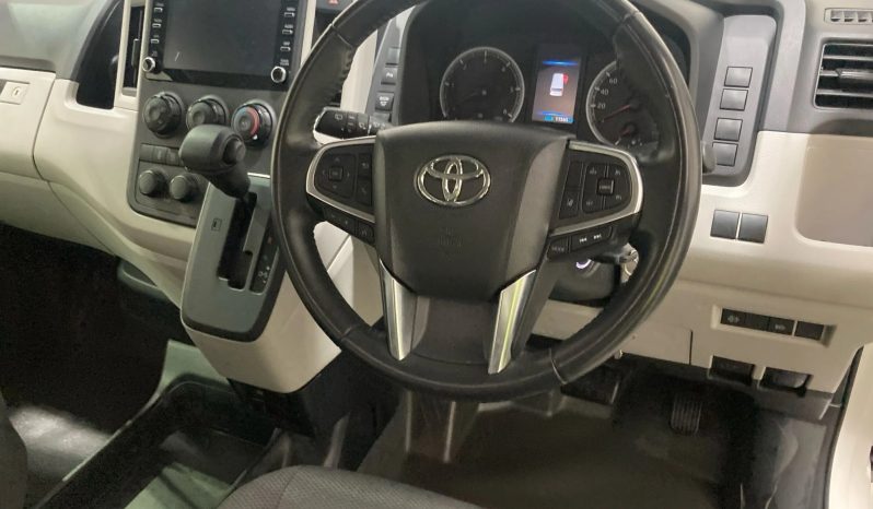 
								2020 Toyota Hiace full									