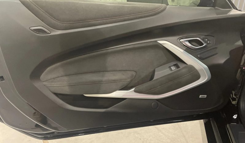 
								2020 Chevrolet Camaro full									