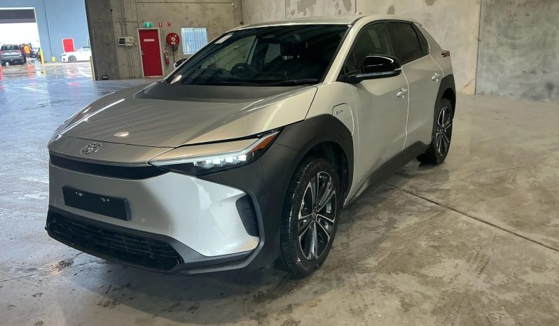 
								2024 Toyota BZ4X full									