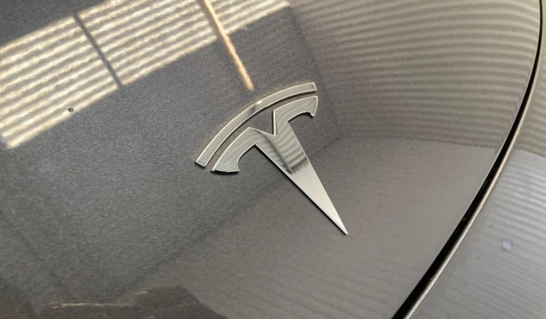 
								2024 TESLA Model Y full									