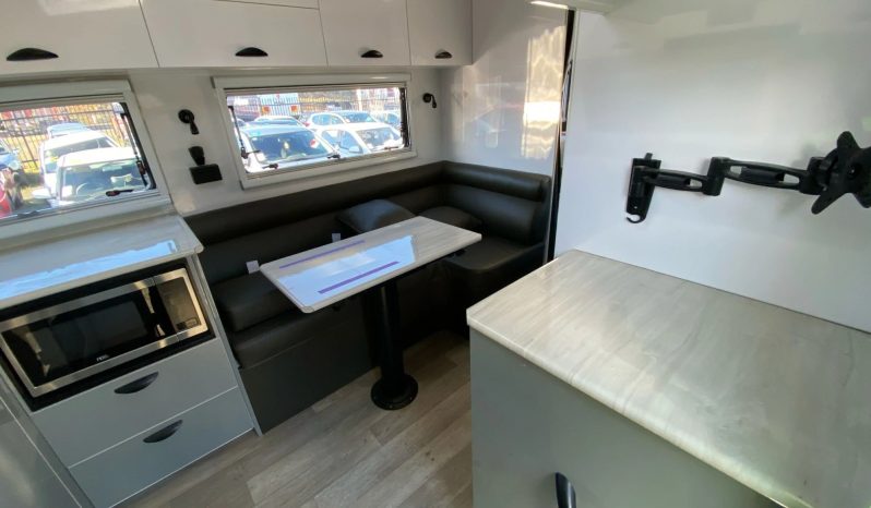 
								2023 Regent Cruiser full									