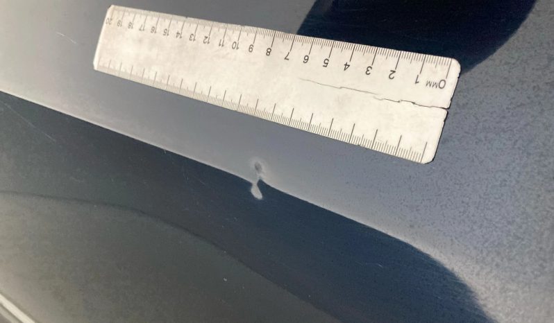 
								2019 Toyota Landcruiser full									