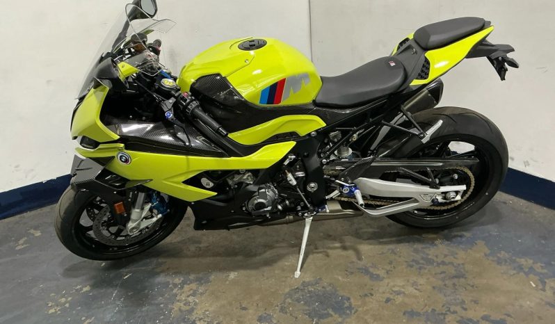 
								2023 BMW M 1000 RR full									