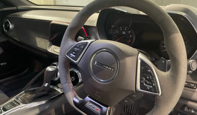 
								2020 Chevrolet Camaro full									