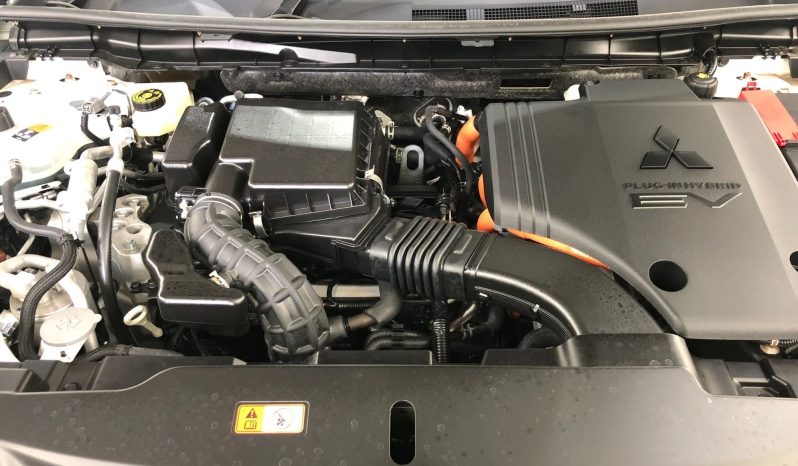 
								2024 Mitsubishi Outlander full									