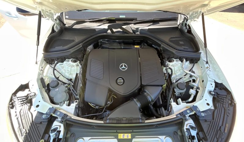 
								2024 Mercedes-Benz GLC-Class full									