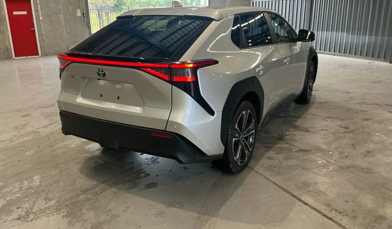 
								2024 Toyota BZ4X full									