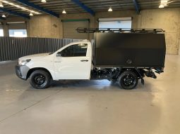 
										2024 Toyota Hilux full									