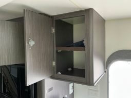 
										2019 Jayco Journey full									