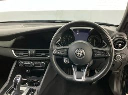 
										2021 Alfa Romeo Giulia full									