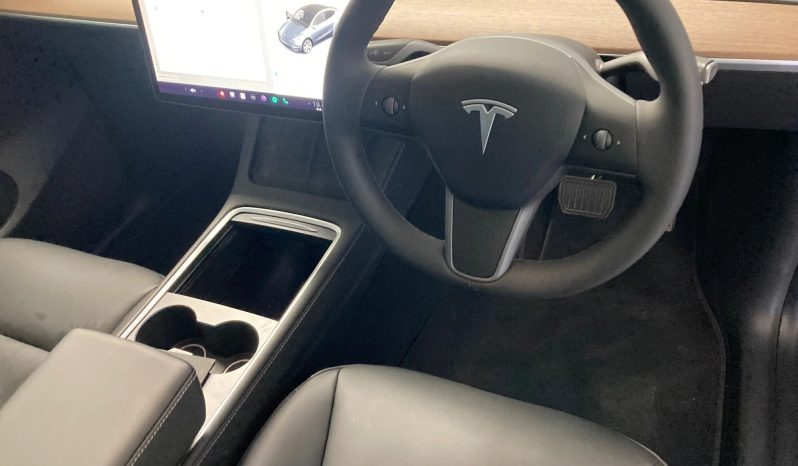 
								2024 TESLA Model Y full									