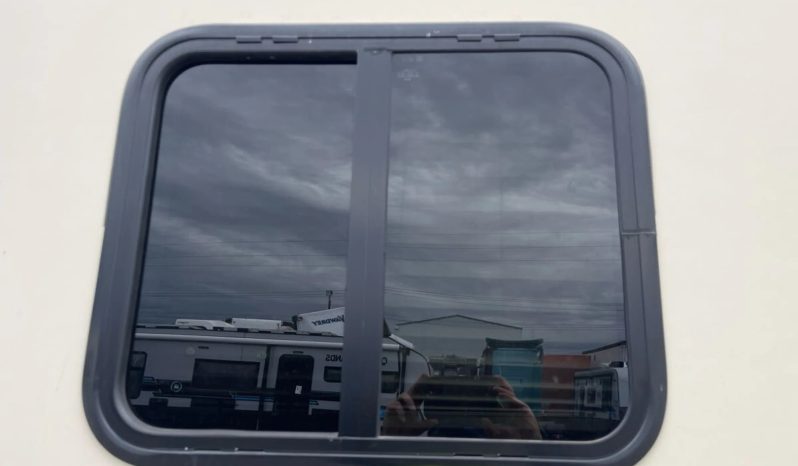 
								2017 Forest River Sonoma full									