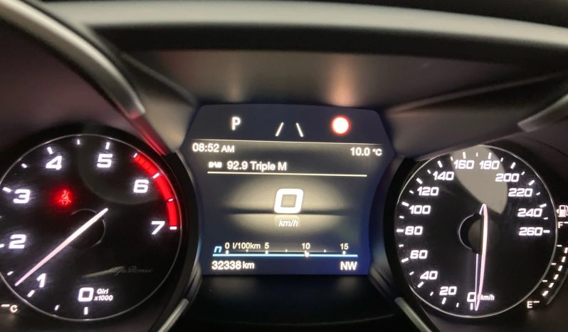 
								2021 Alfa Romeo Giulia full									