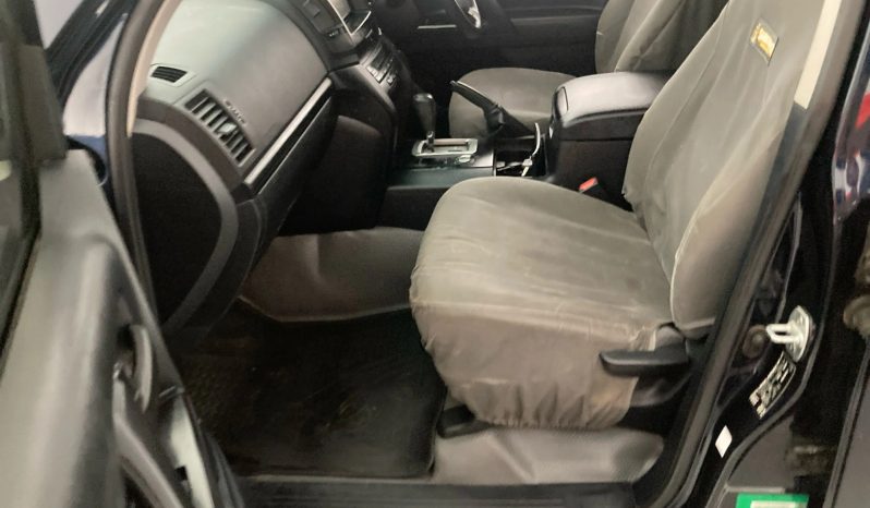 
								2019 Toyota Landcruiser full									