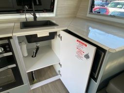 
										2023 Regent Cruiser full									